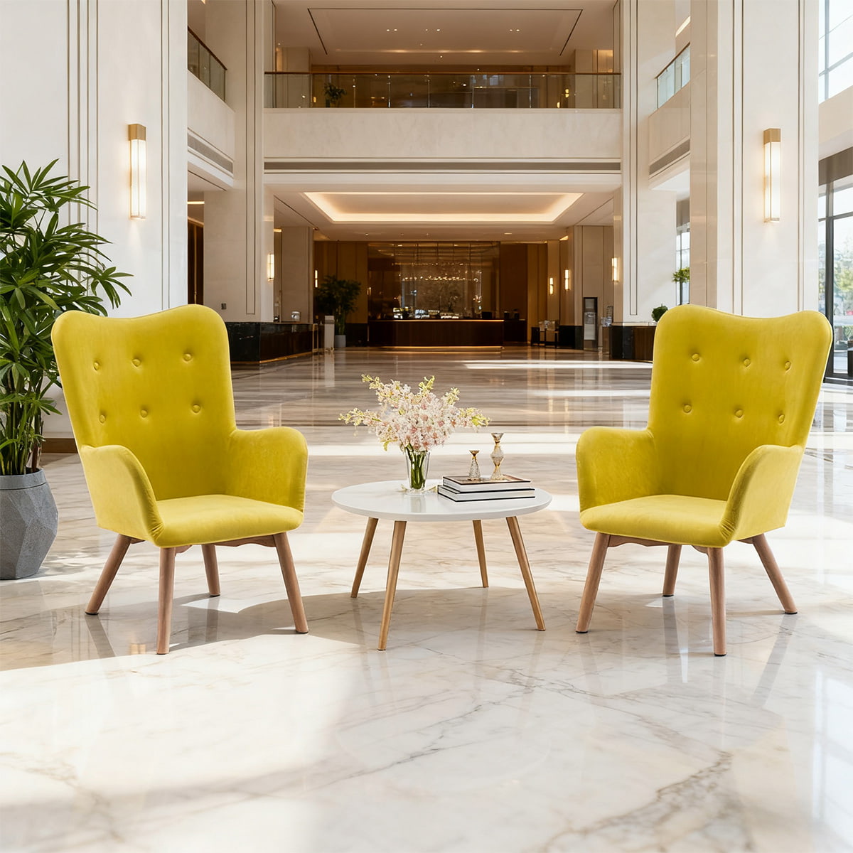 Moderné žlté kreslo s akcentom zo zamatu — vyšívané kreslo na voľný čas s drevenými nohami a podrúčkami do obývačky, spálne alebo kancelárie